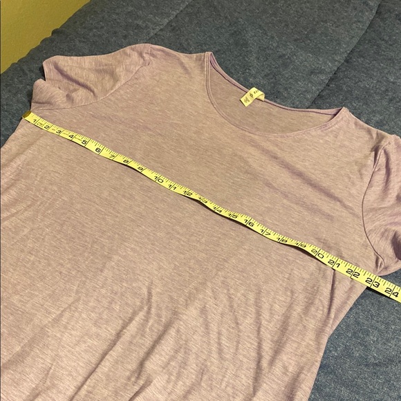 Under Armor Purple Short Sleeve Relaxed T-Shirt - Picture 4 of 7